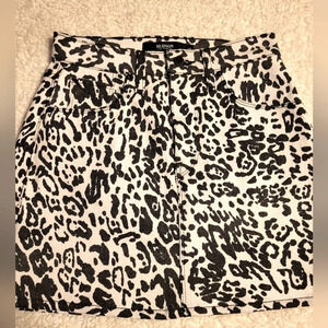 HUDSON JEANS THE VIPER MINISKIRT WASHED LEOPARD BLACK WHITE